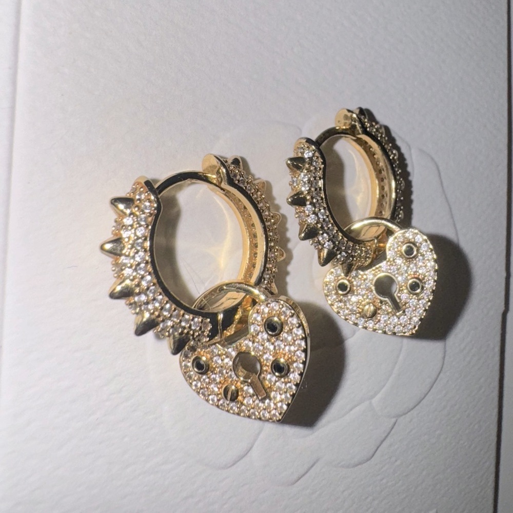 HRH COLLECTION Pave Earrings Spike Hoops with Heart 💕